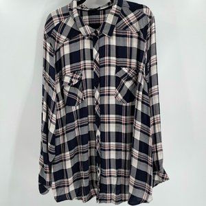 Torrid plus size 4X ladies button down shirt long sleeve plaid shirt 2 pockets